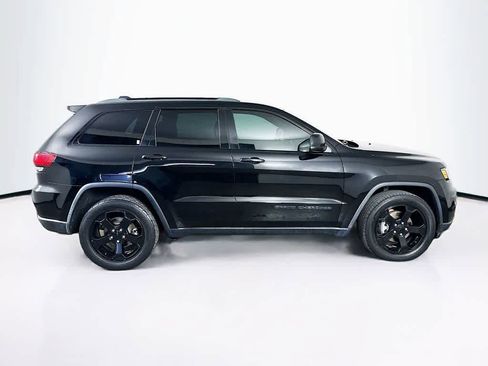Used 2019 Jeep Grand Cherokee Laredo RWD image 26