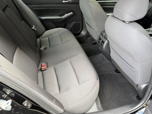 Used 2020 Nissan Altima 2.5 SV FWD image 19