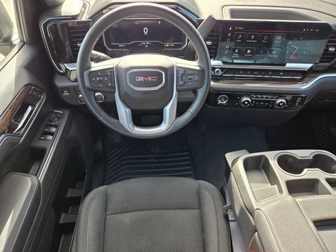 Used 2024 GMC Sierra 1500 Elevation AWD/4WD image 12