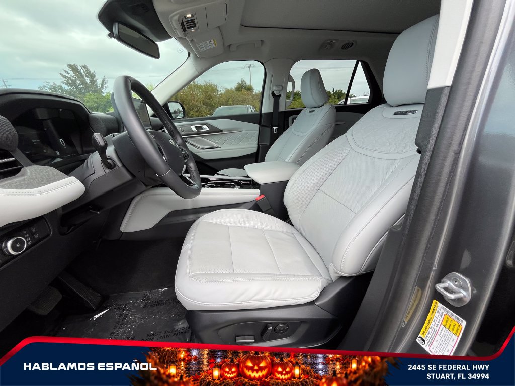 Used 2025 Ford Explorer Platinum w/ Ultimate Package AWD/4WD image 10