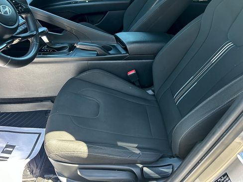 Used 2025 Hyundai Elantra Sport w/ Cargo Package FWD image 13