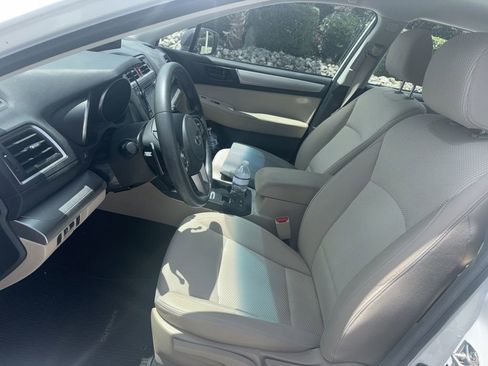 Used 2017 Subaru Outback 2.5i image 19