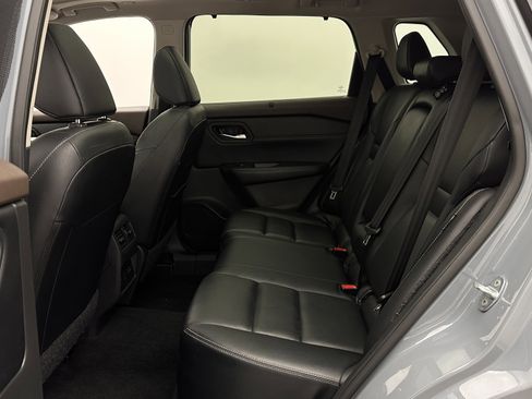 Used 2023 Nissan Rogue SL w/ SL Premium Package image 25