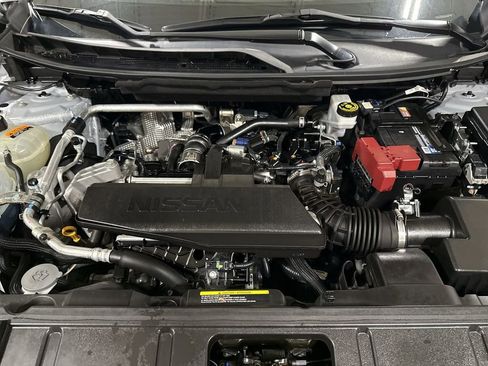 Used 2024 Nissan Rogue S AWD/4WD image 24