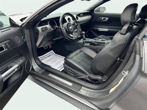 Used 2022 Ford Mustang Premium image 6
