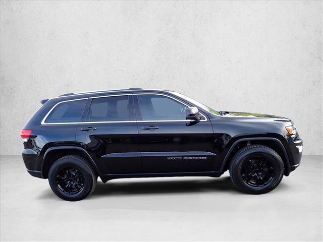 Used 2019 Jeep Grand Cherokee Laredo AWD/4WD image 5