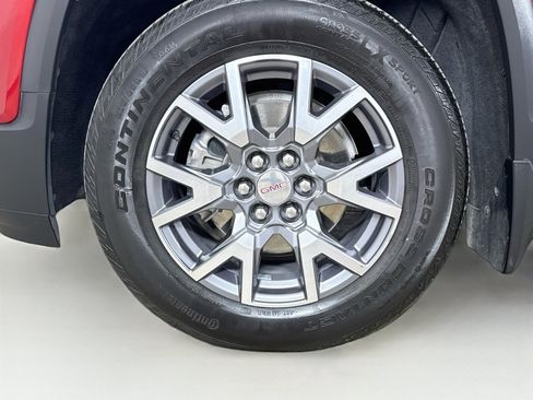 Used 2023 GMC Acadia SLT w/ Technology Package FWD image 36