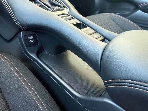 Certified 2025 Honda HR-V Sport image 28