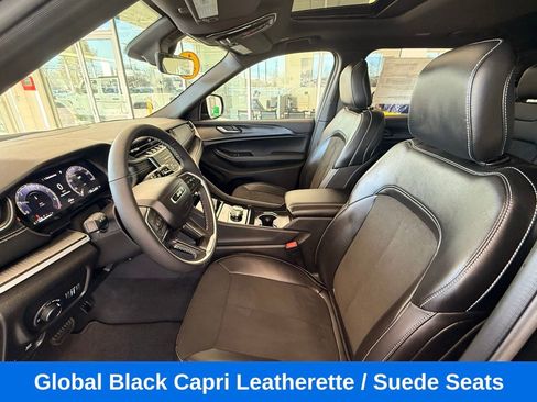 Used 2025 Jeep Grand Cherokee L Altitude image 14