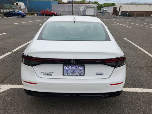 Used 2023 Honda Accord Touring image 5