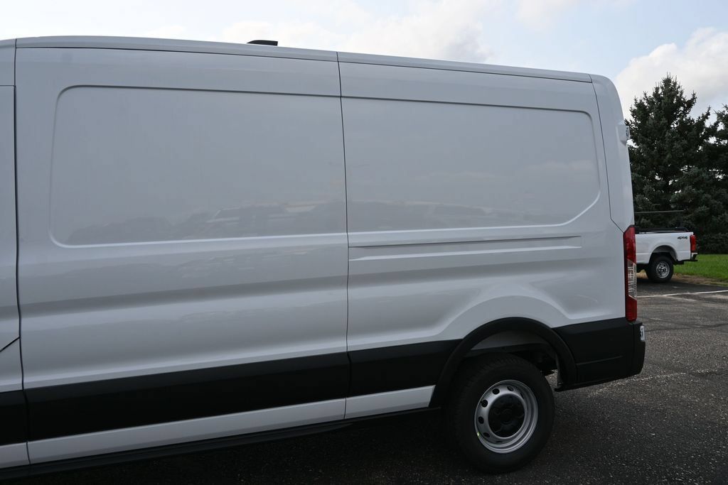 New 2026 Ford Transit 150 148 Medium Roof w/ Load Area Protection Package RWD image 37