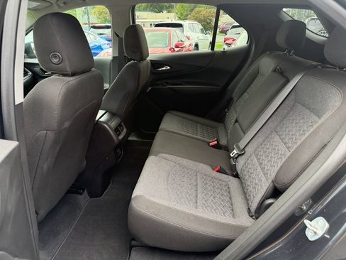 Used 2023 Chevrolet Equinox LT FWD image 16