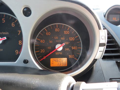 Used 2008 Nissan 350Z Touring w/ Cargo Convenience Pkg image 12