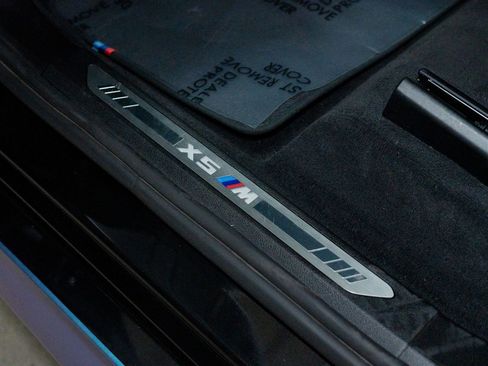 Used 2022 BMW X5 M w/ Executive Package AWD/4WD image 24