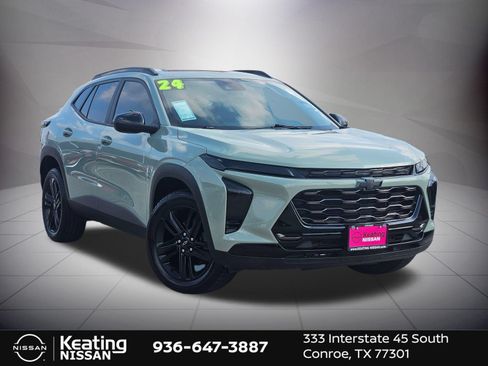 Used 2024 Chevrolet Trax ACTIV w/ Driver Confidence Package FWD image 3