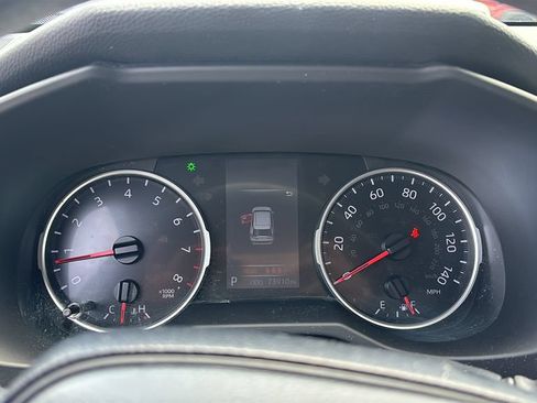 Used 2021 Toyota RAV4 LE AWD/4WD image 16