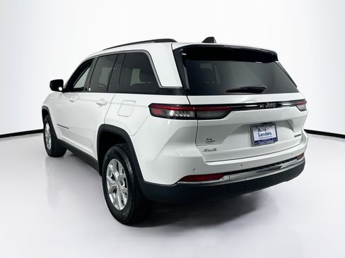 Used 2023 Jeep Grand Cherokee Limited w/ Trailer Tow Prep Group (B) AWD/4WD image 7
