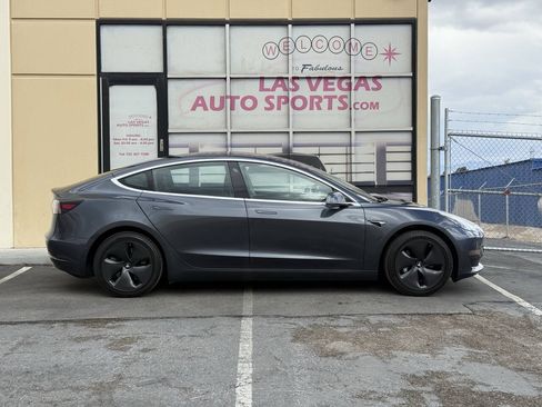 Used 2018 Tesla Model 3 Long Range RWD image 6