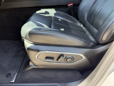 Used 2022 Jeep Wagoneer Series III w/ Premium Group I RWD image 29