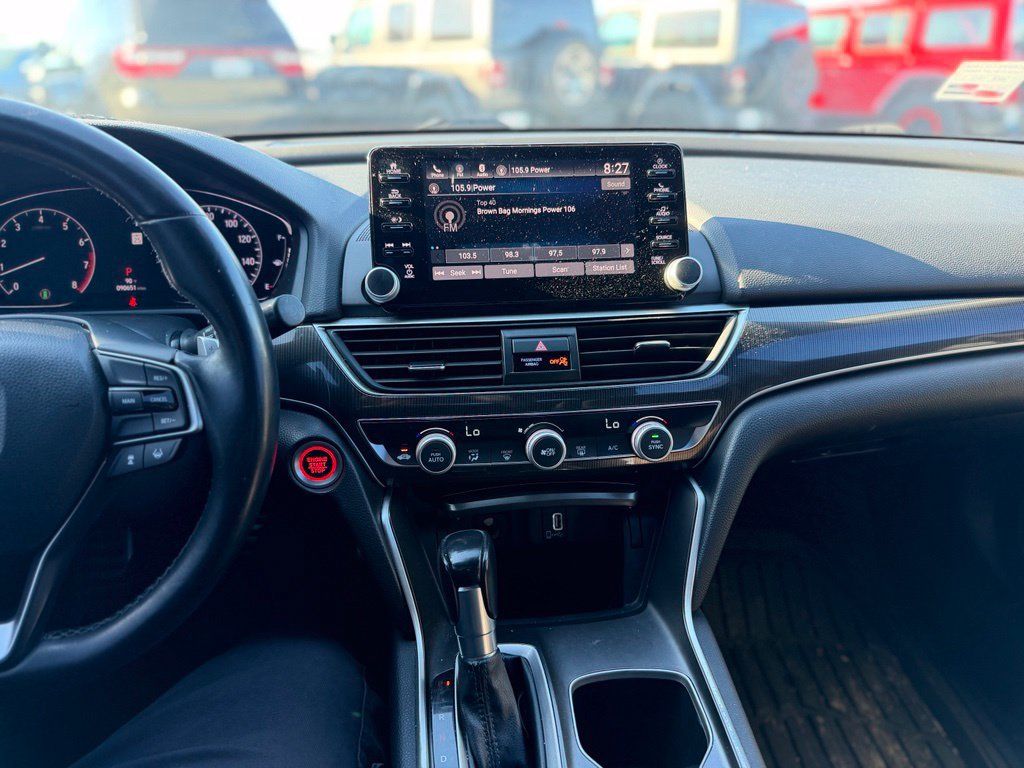 Used 2019 Honda Accord Sport image 9