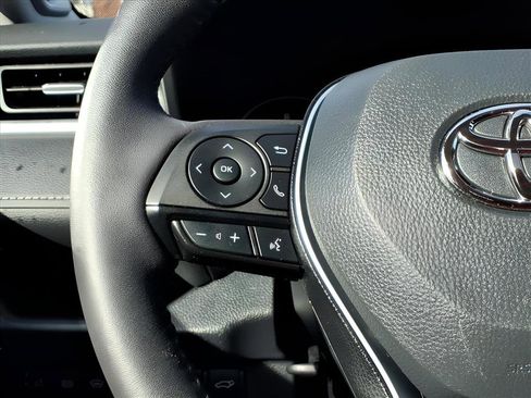 Used 2023 Toyota RAV4 XLE Premium image 23