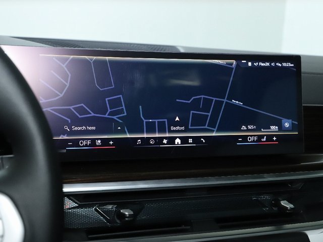 Used 2027 BMW X7 xDrive40i AWD/4WD image 30