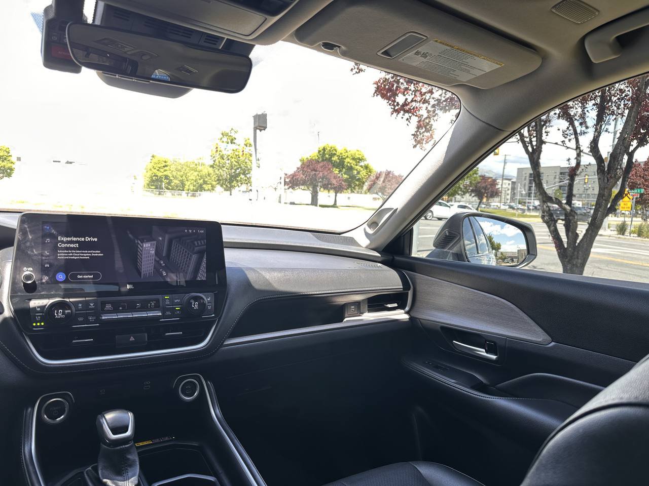 Used 2025 Toyota Grand Highlander AWD Hybrid w/ Blackout Package (GST) image 35