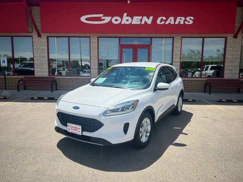 Used 2021 Ford Escape SE w/ Cold Weather Package FWD image 1