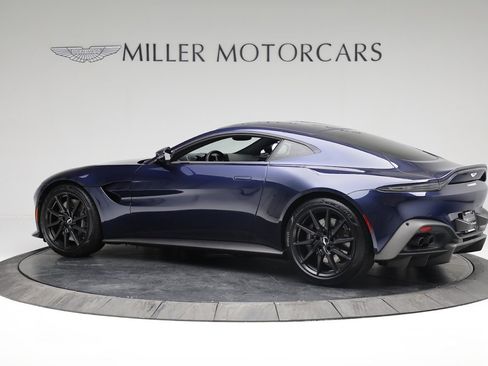 Used 2020 Aston Martin V8 Vantage Coupe image 3