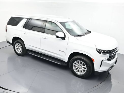 Used 2022 Chevrolet Tahoe LT w/ Luxury Package AWD/4WD image 33