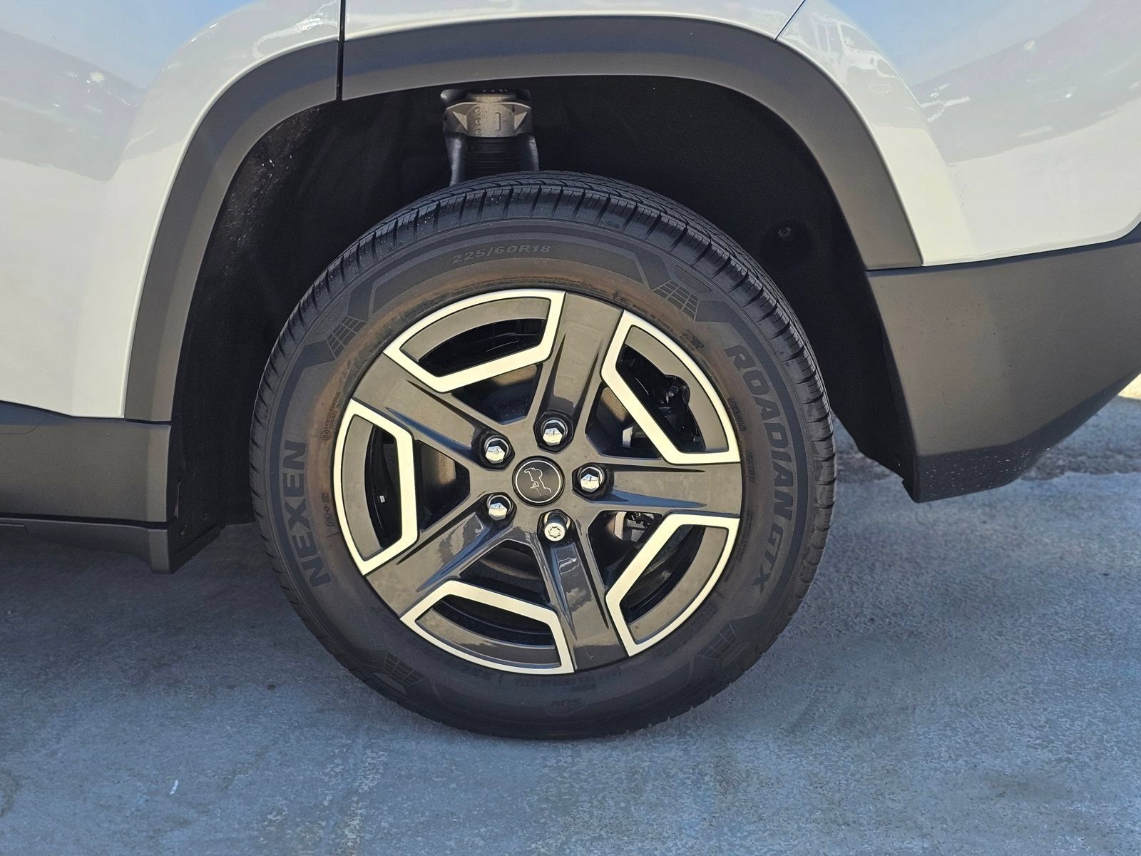 New 2026 Jeep Cherokee Laredo AWD/4WD image 11