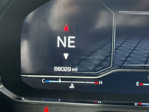 Certified 2023 GMC Yukon XL AT4 image 12