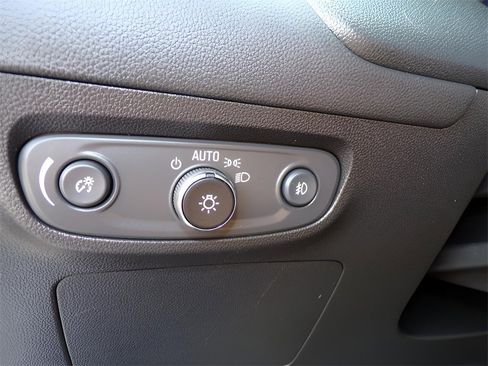 Used 2022 Buick Encore GX Preferred w/ Cold Weather Comfort Package image 17