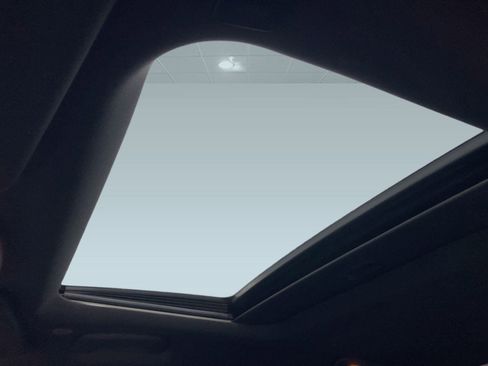 Used 2021 Dodge Charger R/T w/ Navigation & Travel Group image 15