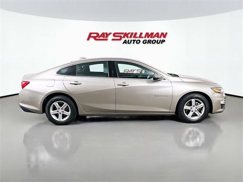 Used 2024 Chevrolet Malibu LT image 8