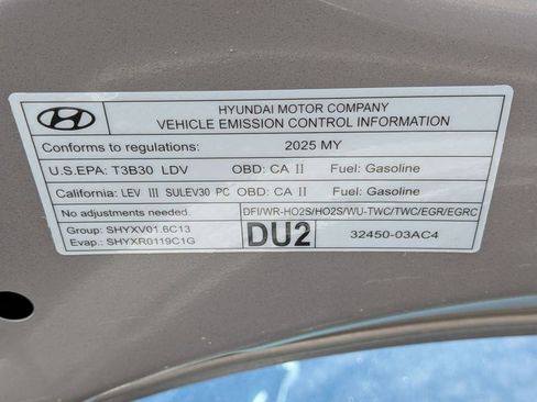 New 2025 Hyundai Elantra SEL image 31