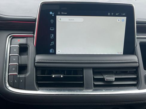 Used 2024 Chevrolet Suburban LT image 33