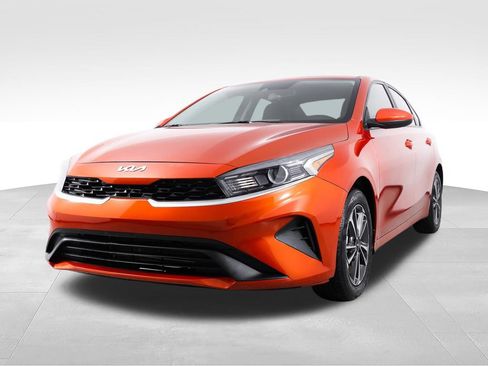 Used 2024 Kia Forte LXS FWD image 4