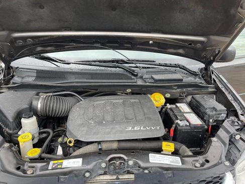 Used 2016 Dodge Grand Caravan American Value Package image 12