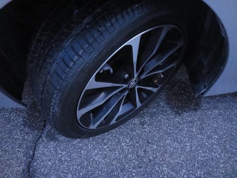 Used 2019 Toyota Corolla SE image 21