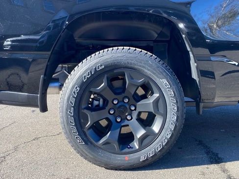 New 2026 RAM 1500 4x4 Crew Cab image 18