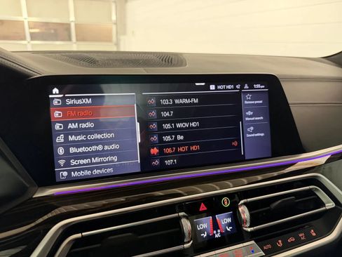 Used 2019 BMW X5 xDrive50i w/ M Sport Package AWD/4WD image 24