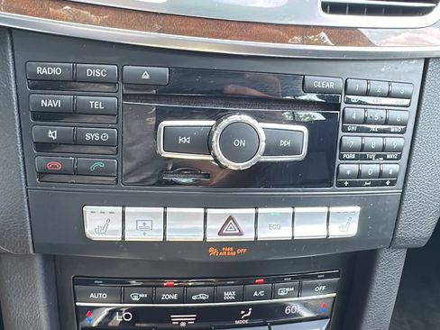 Used 2015 Mercedes-Benz E 350 4MATIC Sedan image 13