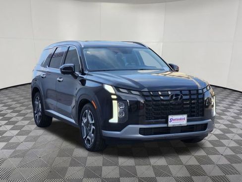 Used 2023 Hyundai Palisade SEL FWD image 2