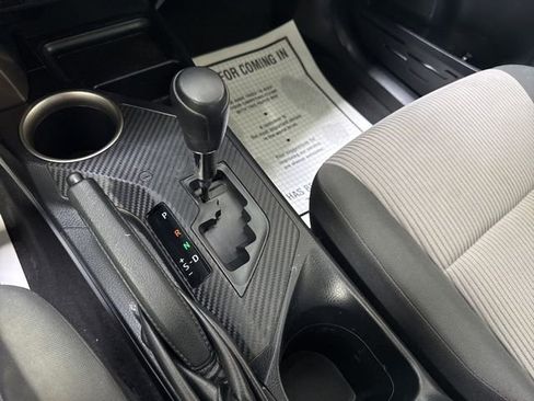 Used 2015 Toyota RAV4 LE image 15