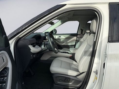 New 2026 Ford Explorer Active w/ Active Comfort Package AWD/4WD image 10