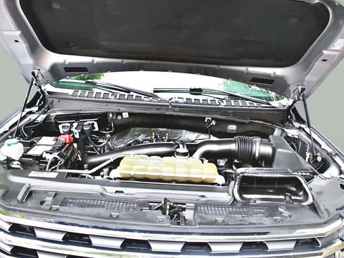 Used 2021 Ford Expedition XLT image 42