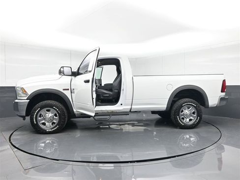 Used 2017 RAM 2500 Tradesman w/ Chrome Appearance Group AWD/4WD image 39
