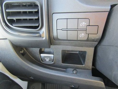 Used 2024 RAM ProMaster 2500 w/ Power Group FWD image 16