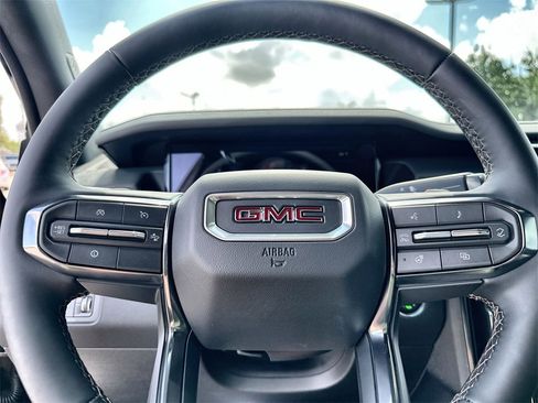 New 2026 GMC Acadia AT4 w/ Luxury Package image 33